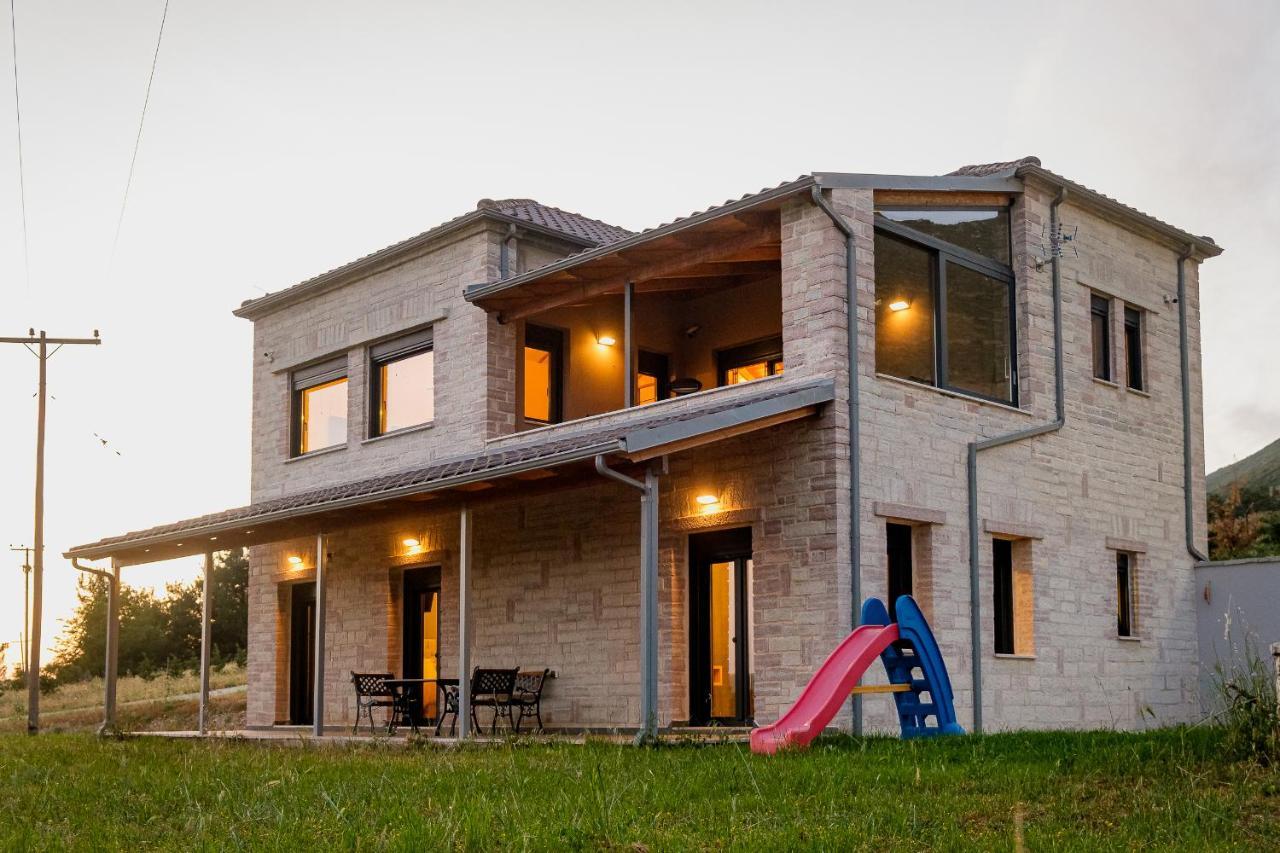 Villa De Vino Ioannina Bagian luar foto