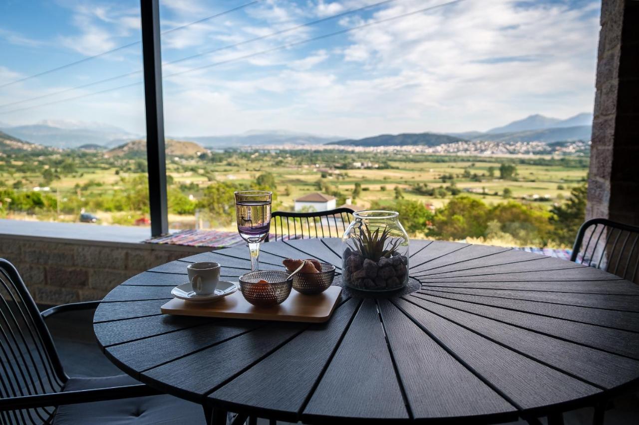 Villa De Vino Ioannina Bagian luar foto